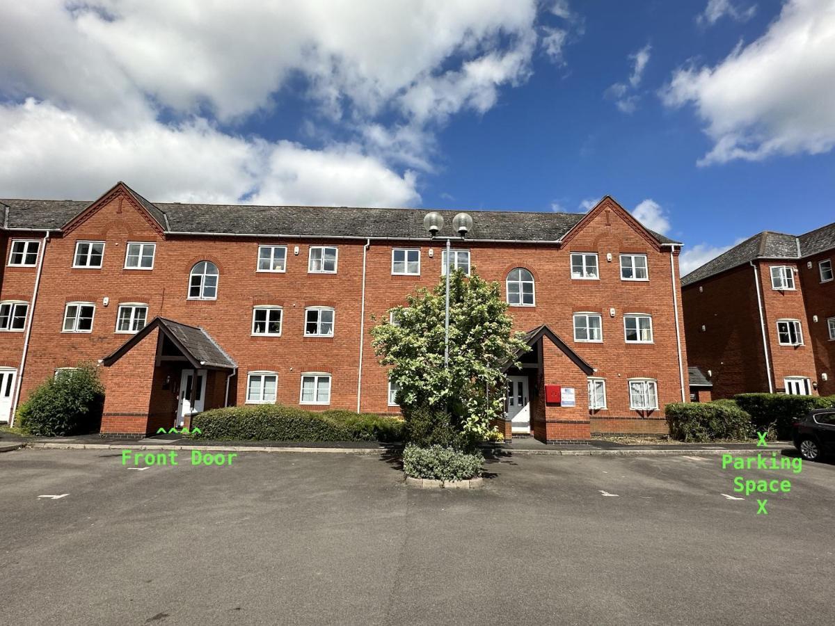 No24 - 2-Bed Boutique Apartment - Hosted By Hutch Lifestyle Royal Royal Leamington Spa Exterior foto