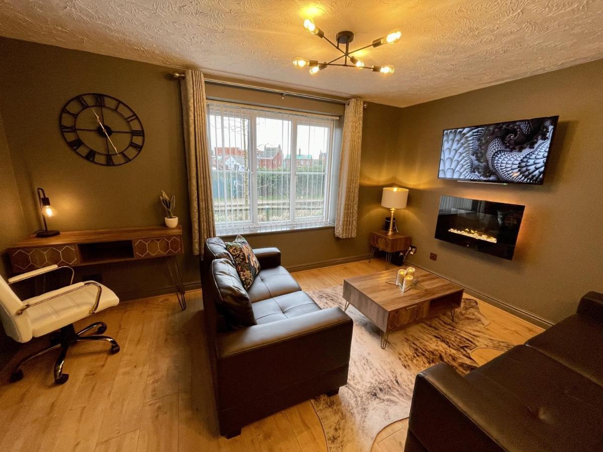 No24 - 2-Bed Boutique Apartment - Hosted By Hutch Lifestyle Royal Royal Leamington Spa Exterior foto