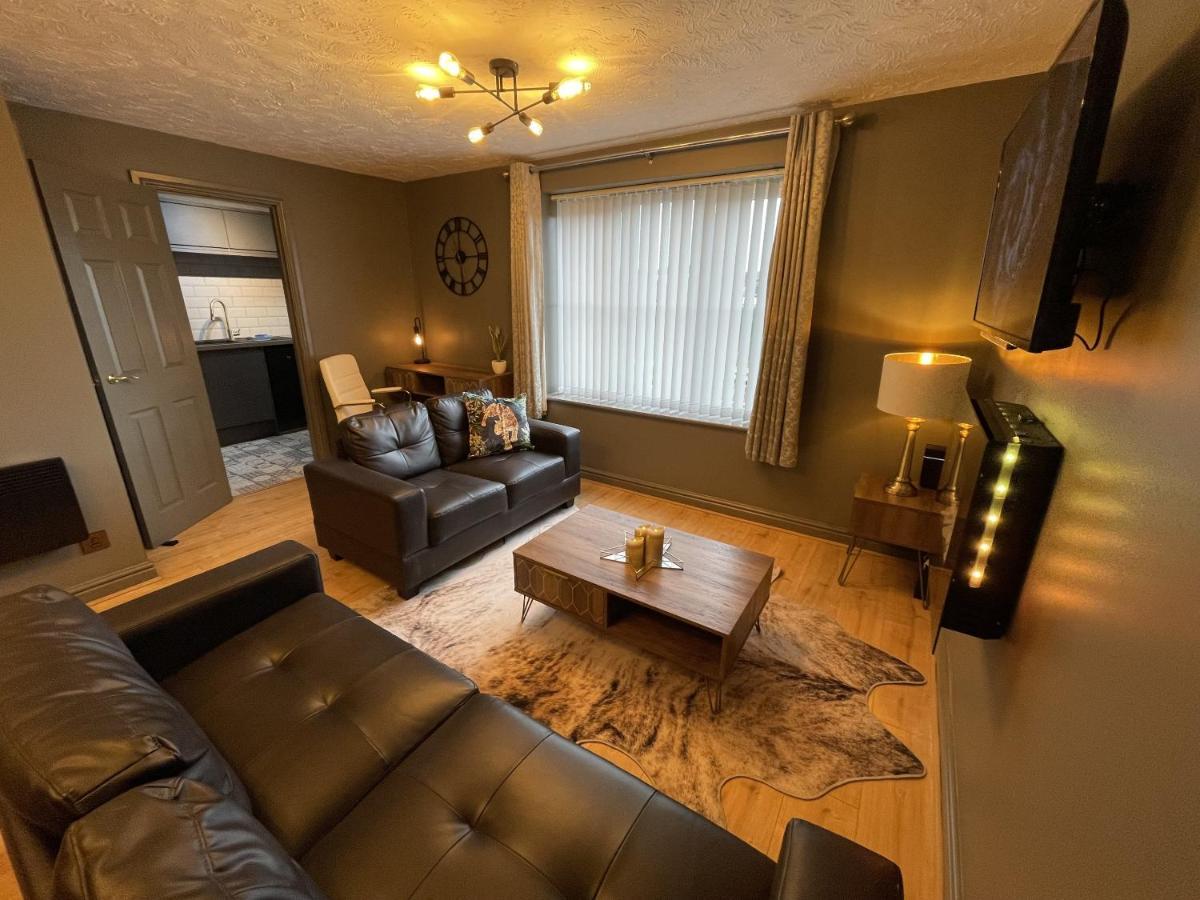 No24 - 2-Bed Boutique Apartment - Hosted By Hutch Lifestyle Royal Royal Leamington Spa Exterior foto
